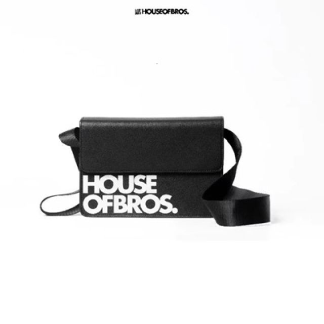 Hobs® กระเป๋าสะพายข้าง | CUBE bag | สีดำ